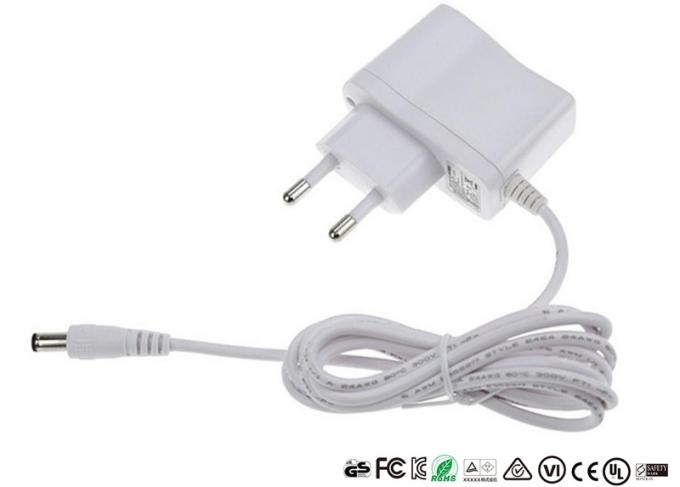 La UL blanca del adaptador DC de la CA de 12V 0.2A 0.5A 500mA enumeró con el ENCHUFE BRITÁNICO de la UE de la UE de los E.E.U.U.