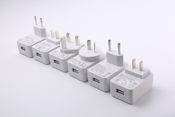 CA de la PC del ABS del adaptador de 12W 10W 12V 1A a la fuente de corriente continua de 12V